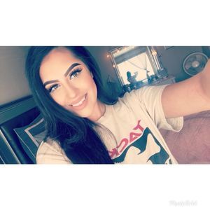 Meet your Posher, Jazmine